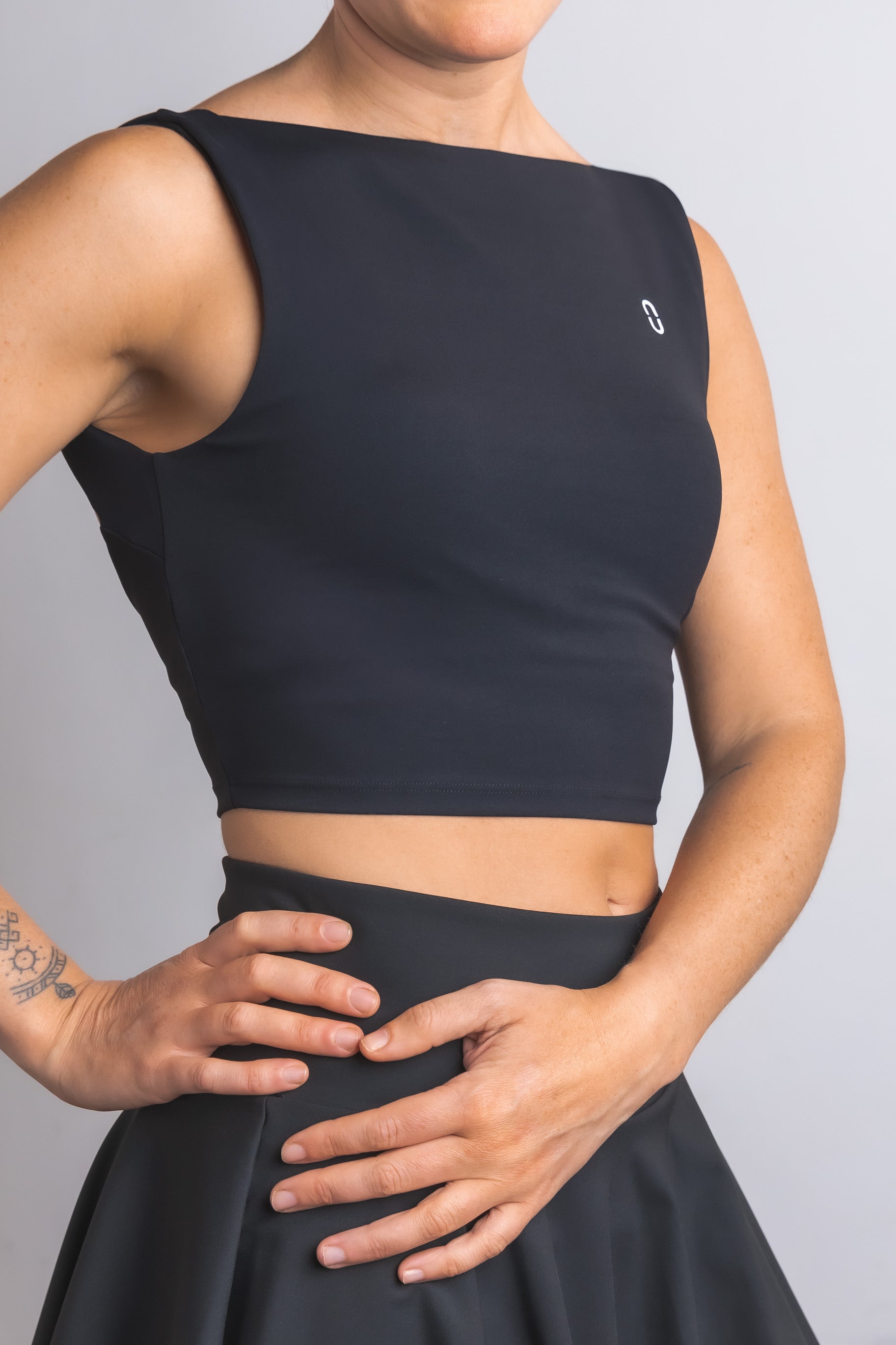 #color_palm-shade-black